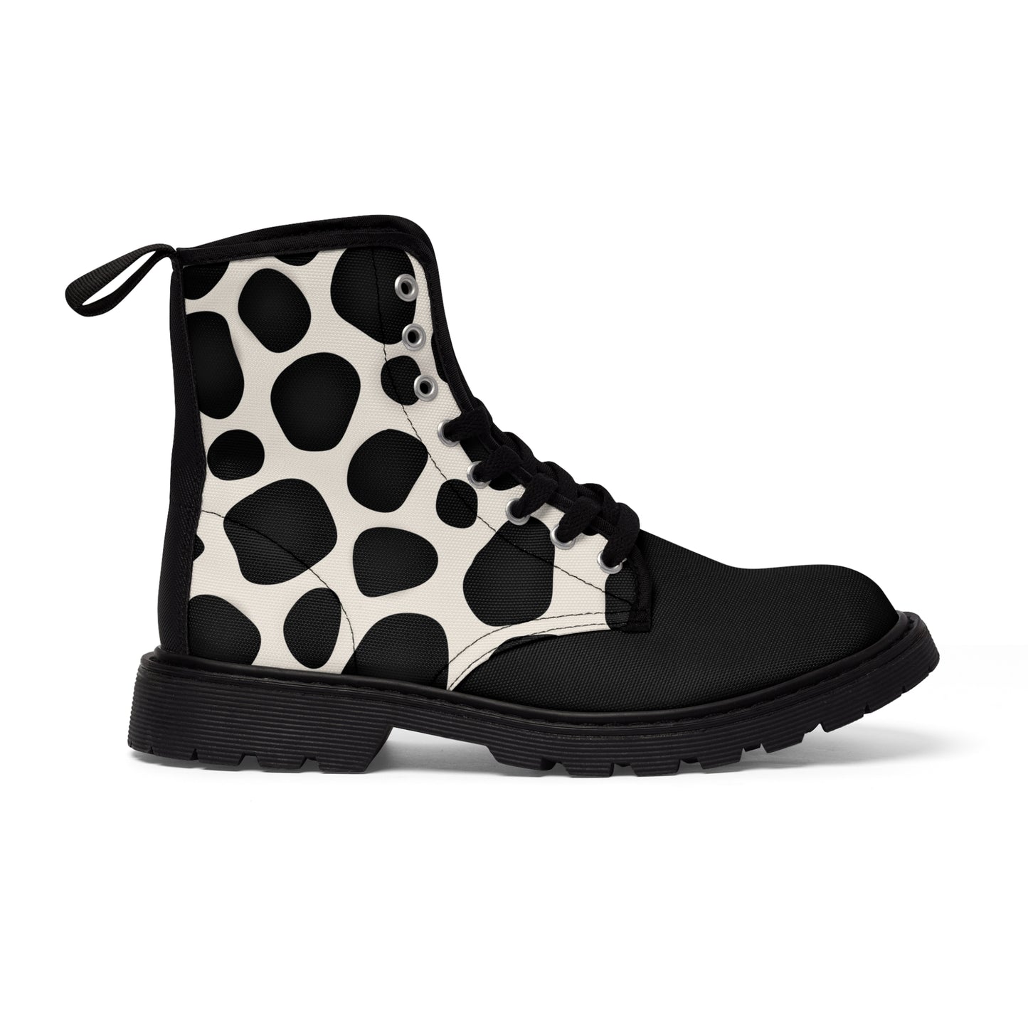 Unisex Canvas Boots, panda pattern, the boots provide soft and comfortable wearing for UNISEX use. They have a breathable foam insole to ensure anti-heat, anti-moisture and anti-corrosion conditions.