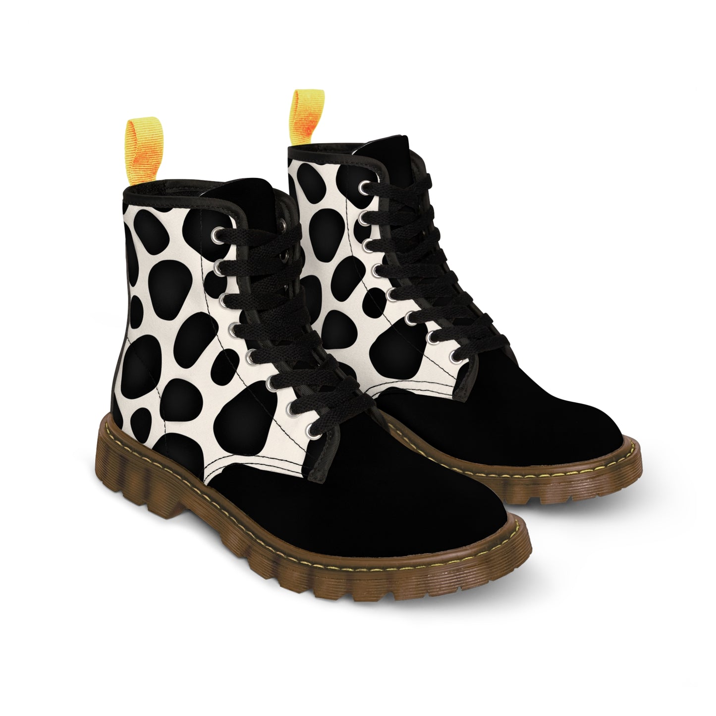 Unisex Canvas Boots, panda pattern, the boots provide soft and comfortable wearing for UNISEX use. They have a breathable foam insole to ensure anti-heat, anti-moisture and anti-corrosion conditions.