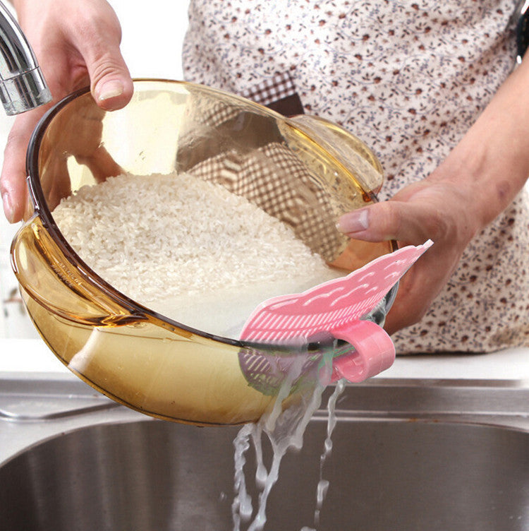 Creative Smiley Face Clip-on Rice Washing Water Drainer Melon