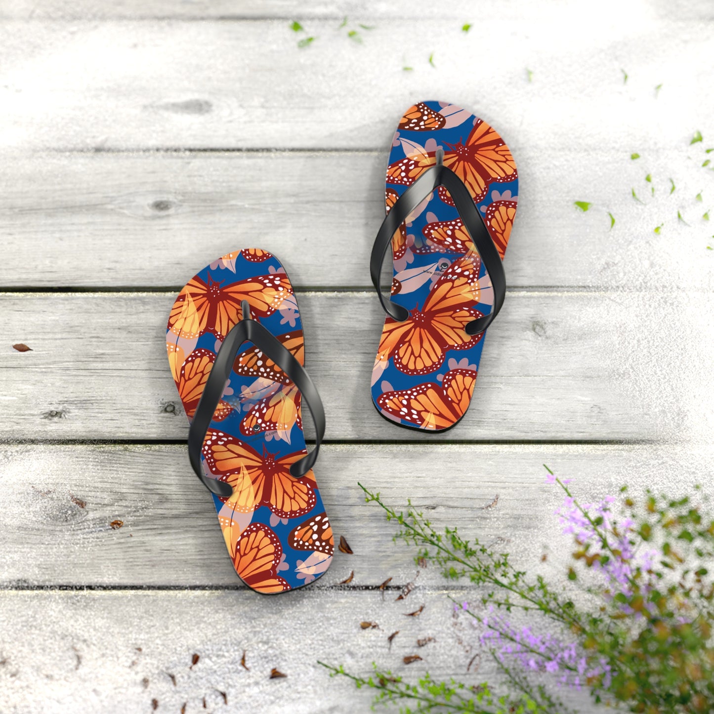 Flip Flops All-day comfort, Slippers, colorful, With an easy slip-on design, a cushioned footbed. Mixed colors butterfly