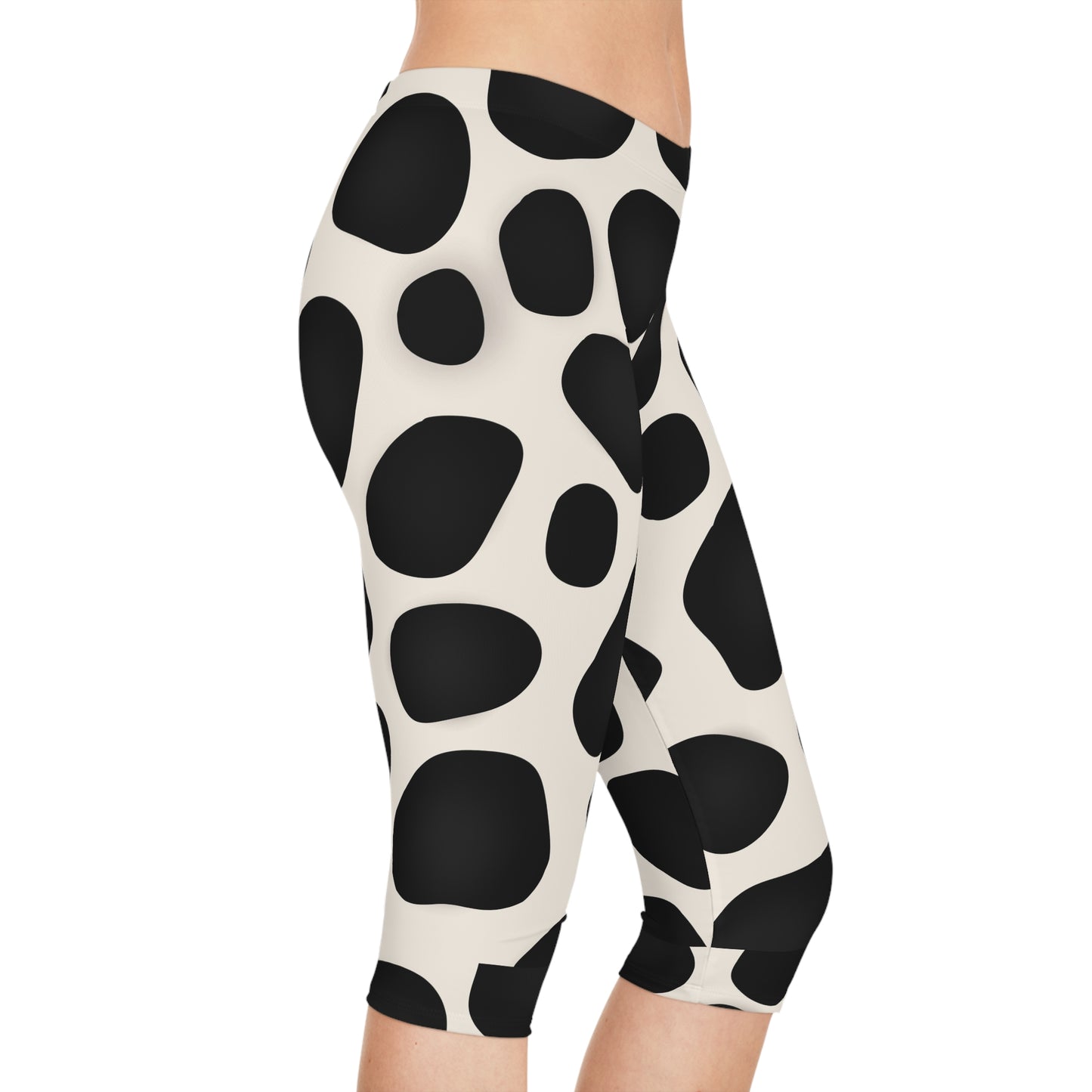Black, White patterns, Women's Capri Leggings (AOP)
