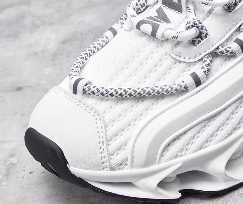 Supreme Comfort and Style in Sports Casual Shoes - Breathable Mesh, Lightweight Design, Non-Slip Sole, Perfect for Basketball and Street Fashion