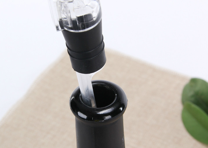 Wine decanter pourer pen fast decanter acrylic decanter pen shape